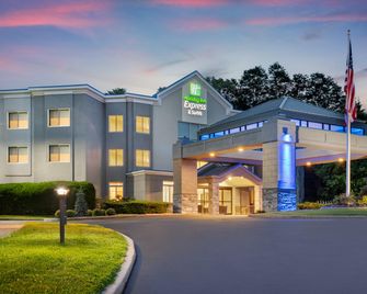 Holiday Inn Express & Suites Hawthorne - Elmsford North By IHG - Hawthorne - Gebäude