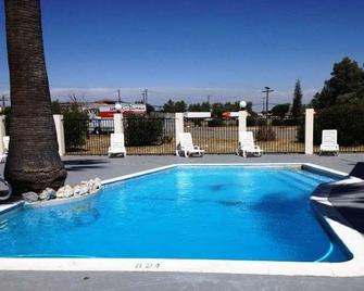 La Plaza Inn - Los Banos - Pool