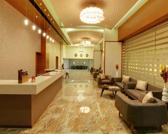 Hotel Suba Elite - Vadodara - Recepción