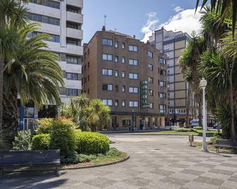 Hotel Alda Pasaje - חיחון - בניין