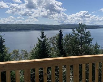 Scenic views, close to amenities! - Dalem Lake - Balcony