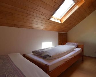 Lovely Holiday Home in Butgenbach by the Lake - Butgenbach - Bedroom