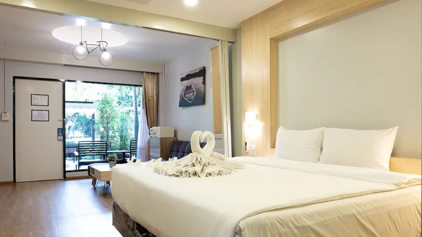 Basaya Beach Hotel & Resort