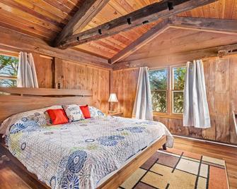 Escape to the countryside at Black Oak Farm - Mount Carroll - Habitación