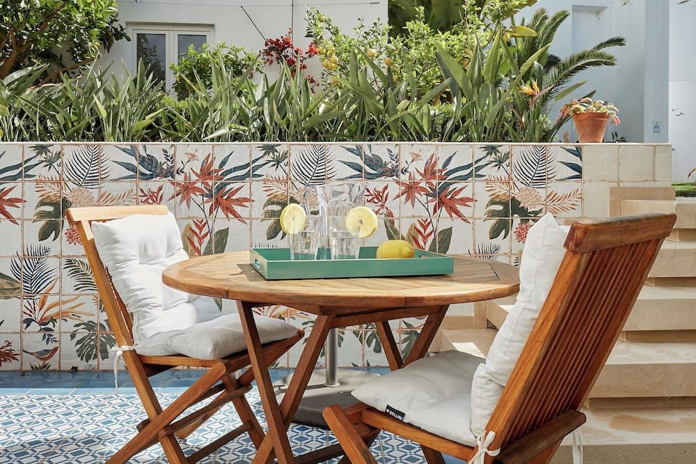 Casa Apollo Guesthouse - פארו - מרפסת