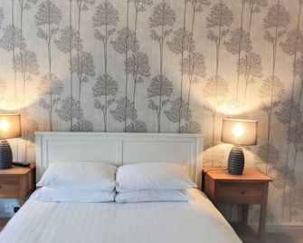 Woodcote Hotel - Ellesmere Port
