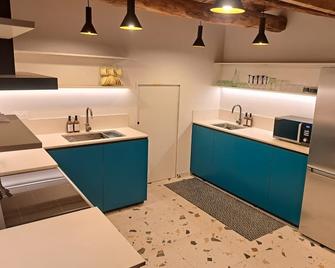 Fun and Elegant Mas in the Mountains - Saint-Laurent-de-Cerdans - Kitchen