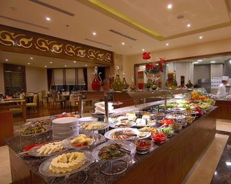 Dedeman Konya Hotel Convention Center - קוניה - בופה