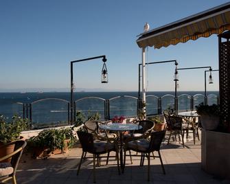 Artefes Hotel Old City - Istanbul - Balcony