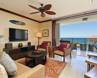 Ko Olina Beach Villas O1002 - 3BR Luxury Condo with Stunning Ocean View & 2 Free Parking - Kapolei - Living room