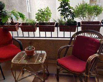 شقة بغرفة واحدة في القاهرة - القاهرة - شرفة مرصوفة