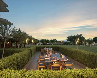 هيلتون دالامان ساريجيرم ريزورت آند سبا - ساريغيرم - مطعم