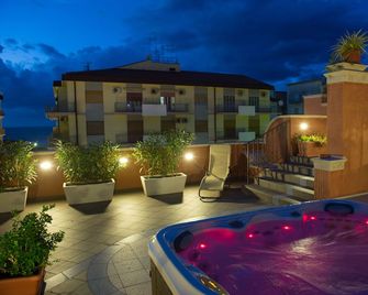 Artemis Hotel - צ'פאלו