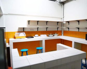 Ryb Hostel Phuket - Ratsada