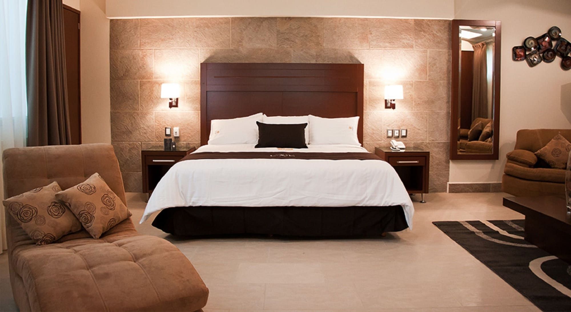 Hotel Ecce Inn & Spa - Silao