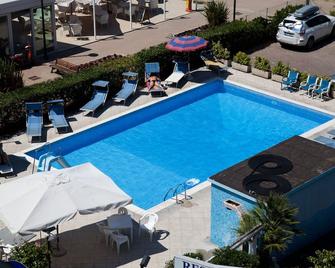 Hotel River - Rimini - Pool