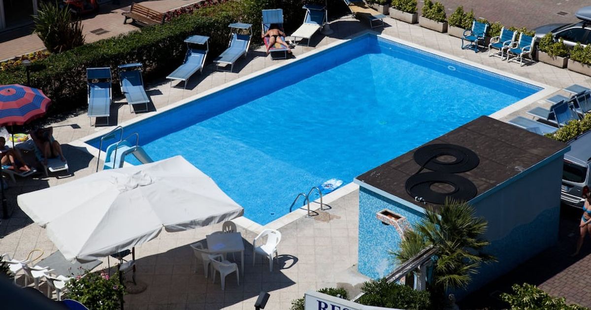 Hotel River fronte mare con piscina £38. Rimini Hotel Deals & Reviews ...