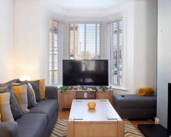 Host & Stay - Herbert Road - Ramsgate - Salon