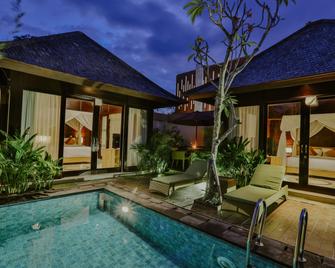 d'Nusa Beach Club and Resort - Nusa Penida - Pool