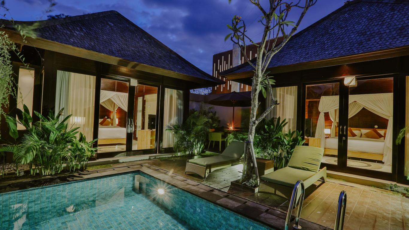 d'Nusa Beach Club and Resort
