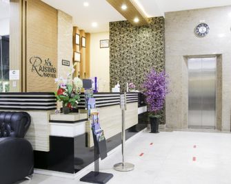 Flexinn Raising Hotel Makassar - Makassar - Lobby