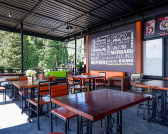 Collection O 908 Taman Wisata Kopeng - Salatiga - Restaurant