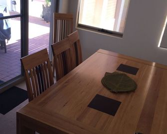 Port Denison Getaway - Dongara - Essbereich