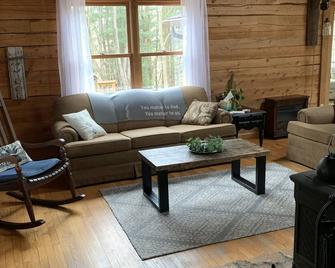 Beautiful cabin in the heart of Ohio's Amish Country - Wooster - Wohnzimmer