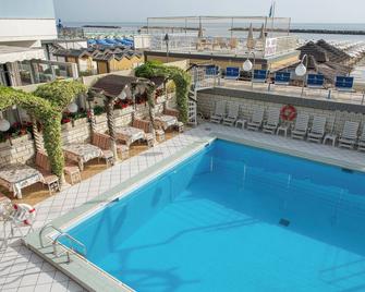 Hotel Flamingo - Gatteo a Mare - Zwembad
