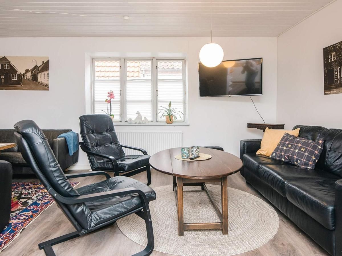 Ringkøbing Townhouse with Spa & Activity Room – Ringkøbing