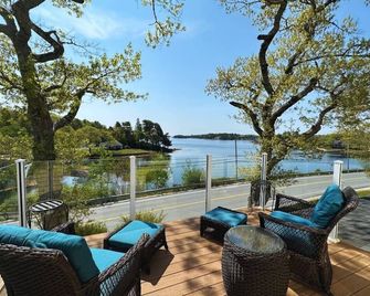 The Oaks Seaside Retreat - Western Shore - Balcony