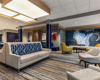 Holiday Inn Express & Suites Alexandria by IHG - Alexandria - Lounge