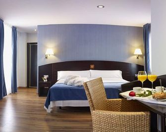 Hotel 40 Nudos - Avilés