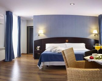 Hotel 40 Nudos - Avilés