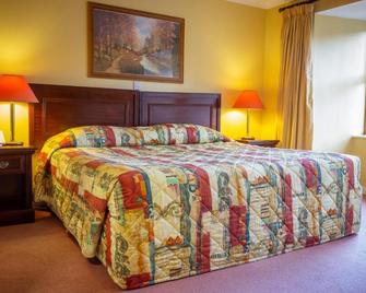 Lynhams Hotel - Laragh - Спальня