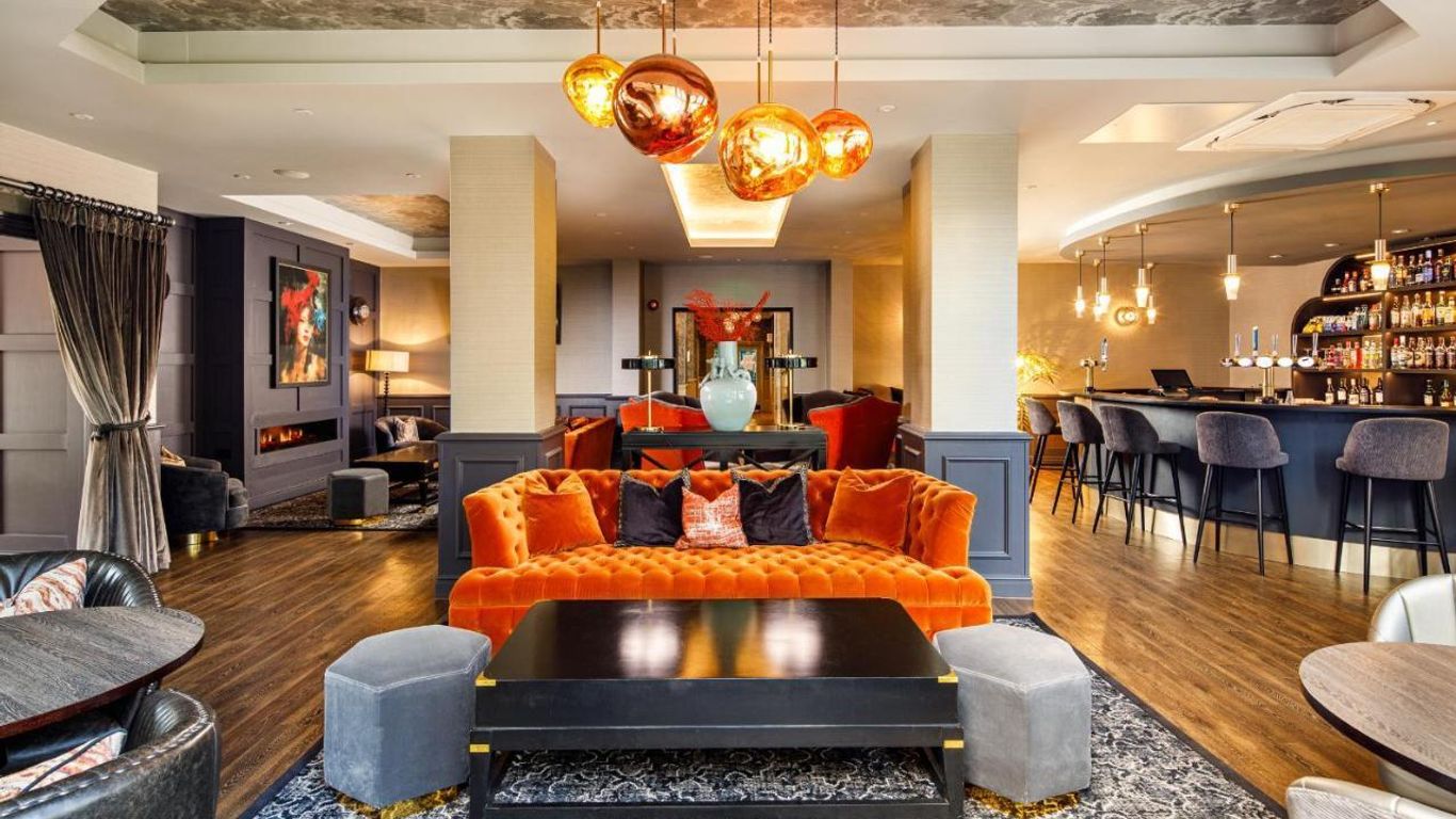 كوينز هوتل آند سبا بورنماوث