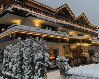Hotel Alù - Bormio - Bangunan