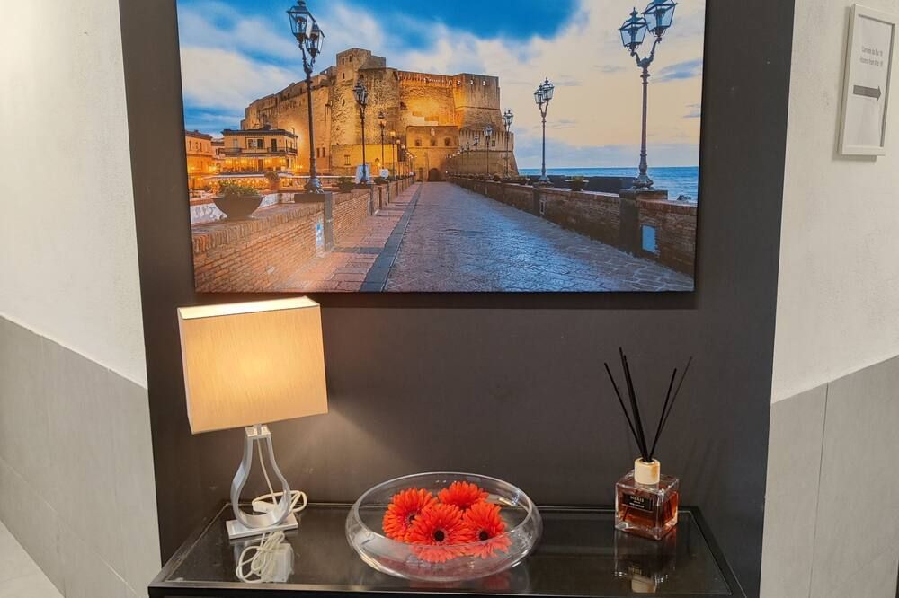 Ideal City Walk - Naples