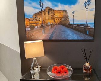 Ideal City Walk - Naples