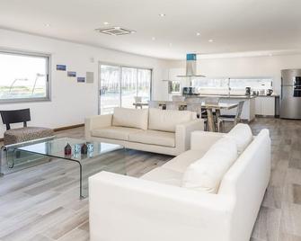 Comoda casa a metros de la playa - Chihuahua - Huiskamer