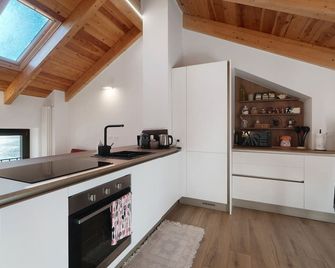 La mansarda di Crevari - Genoa - Kitchen