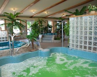 Euro Spa Centre DE Santé Auberge - Mystic - Pool