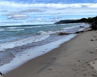 New - Single Family Home less than 1000 yards from Empire Beach - Empire - Playa