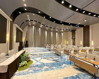Novotel Bandung - Bandung - Meeting room