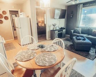 The Cottage At Bear Cove - Hiawassee - Dining room