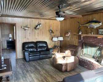 Waterfront two bedroom cottage with ample parking - Zwolle - Sala de estar