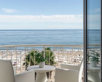 Hotel Ca' Bianca - Riccione - Balcony