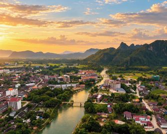 Vangvieng Thavikun Hotel - Vang Vieng