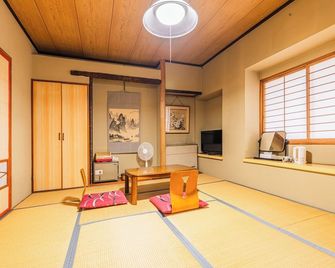 Kaneki Hotel - Yamanouchi - Bedroom
