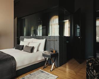 Hotel Blow Up Hall - Poznan - Bedroom